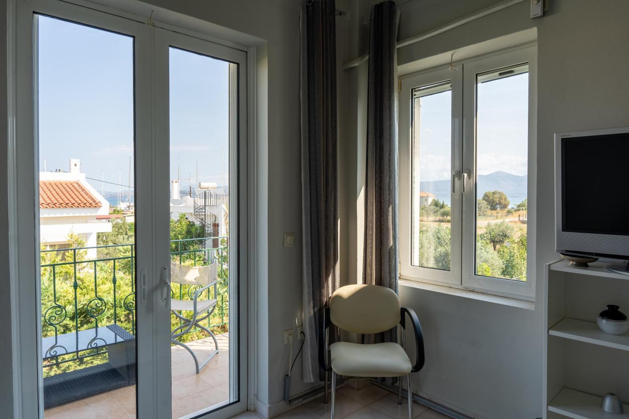 Beautiful Summer Villa In Chalkoutsi Khalkoutsion Exterior photo